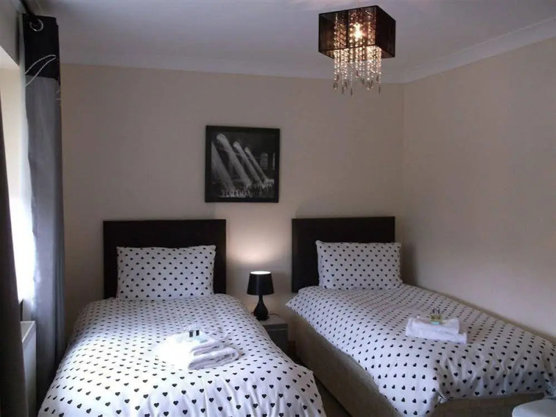 Thistledo House Bed & Breakfast