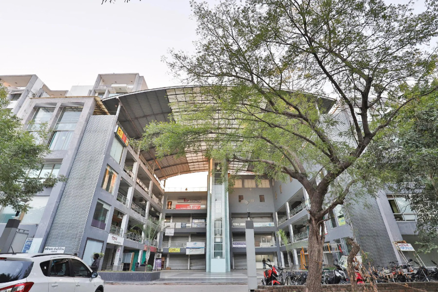 OYO Flagship 2389 Hotel The Grand Pritam