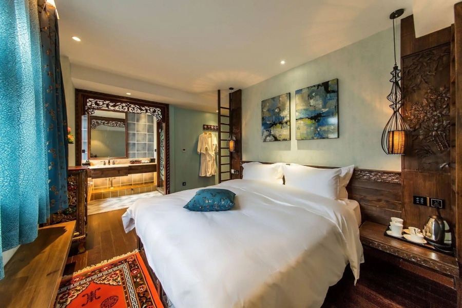 Shangri-la Bird of Paradise Inn