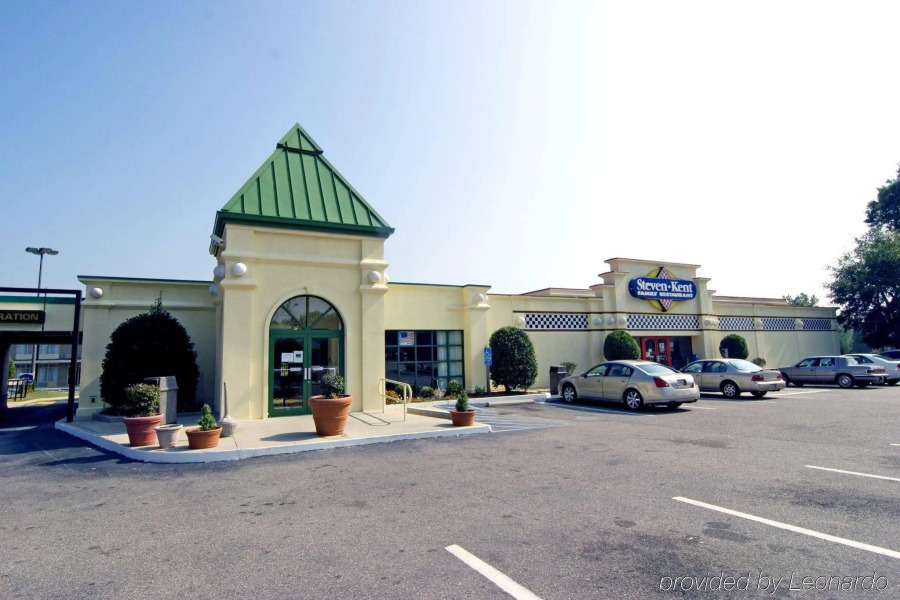 Howard Johnson Petersburg Fort Lee at I-95 and I-295