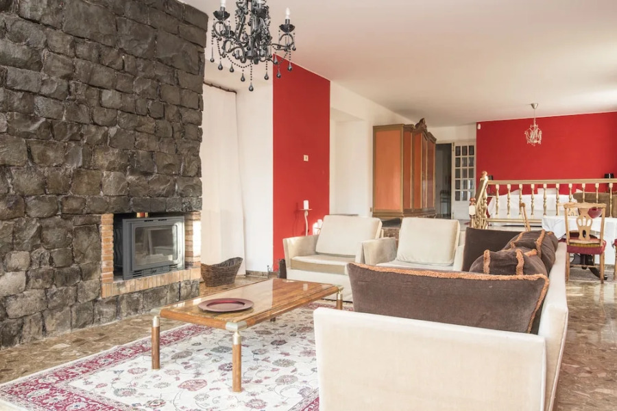 Nice countryside house mountain views