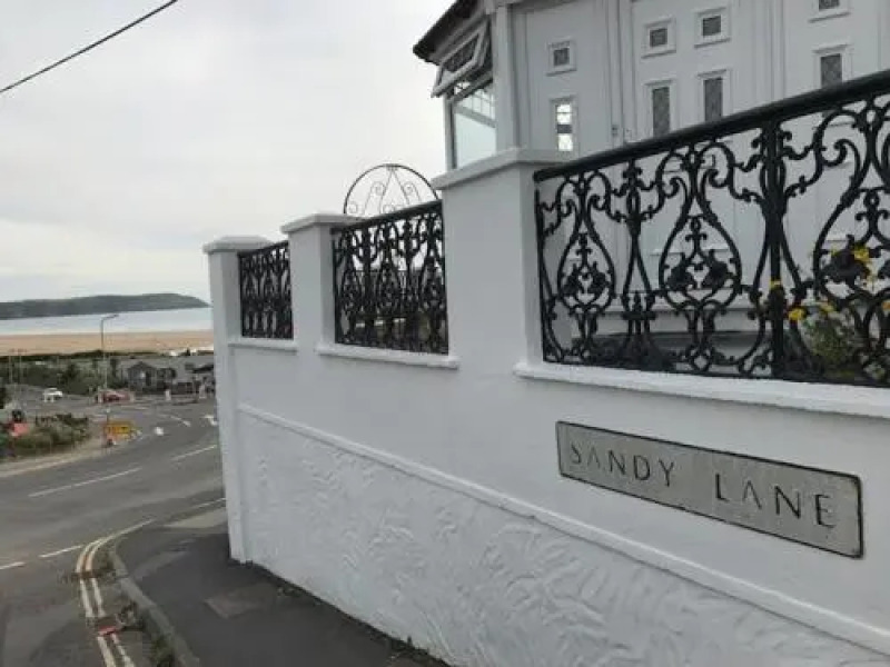 5, Sandleigh Apartment