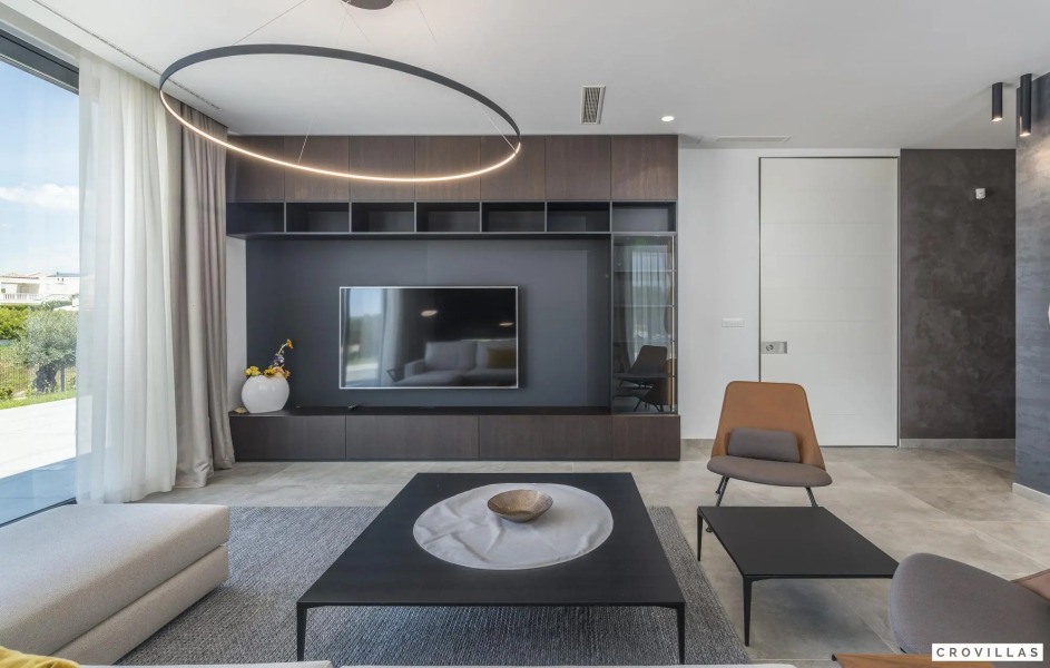 Mon Perin I in Bale with 6 bedrooms and 6 bathrooms