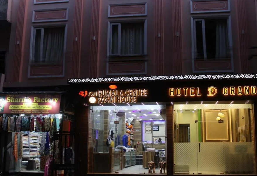 Parkside Navjyoti Hotel