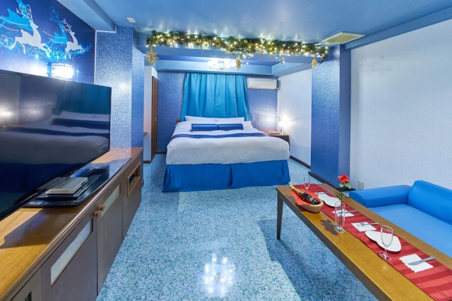 Hotel Blan Chapel Christmas Narita (Love Hotel)