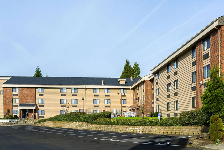 Quality Inn & Suites Clackamas – Portland