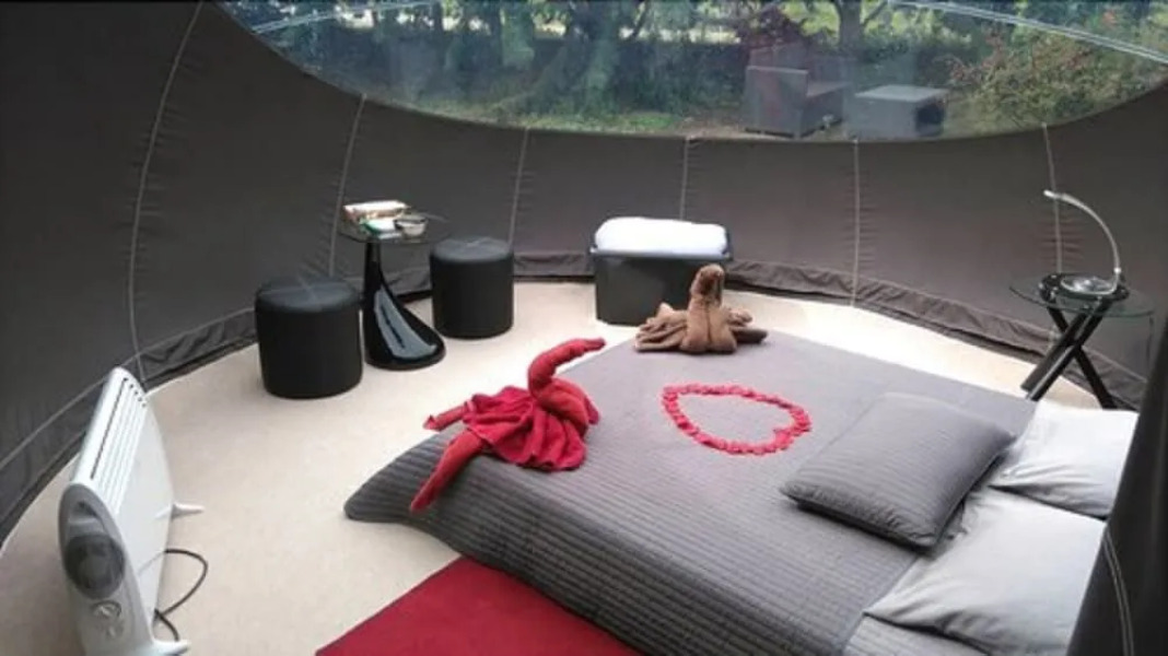 Les Chambres Bulles du Chateau Belvize