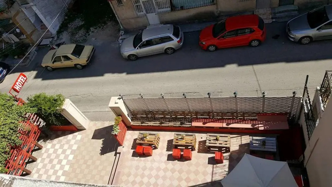 Отель Liqeni Tirana