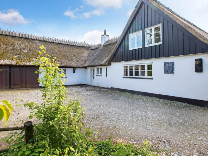 10 Person Holiday Home in Rødvig Stevns