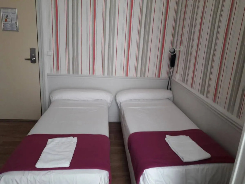 Perfect Hotel & Hostel