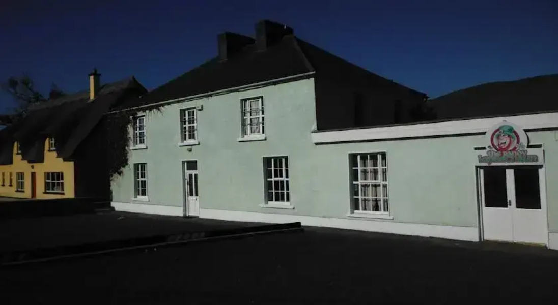 Paddys Palace Dingle Peninsula