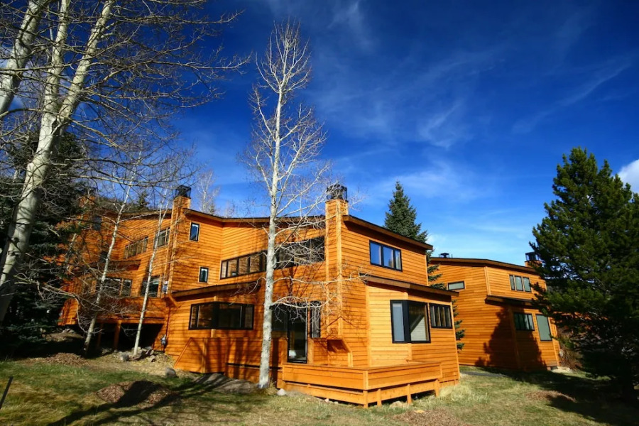 Tennis Townhomes 1323