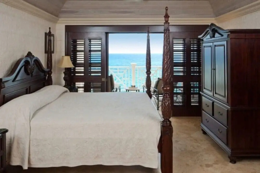 1 Bedroom Ocean View Apartment The Crane, Barbados