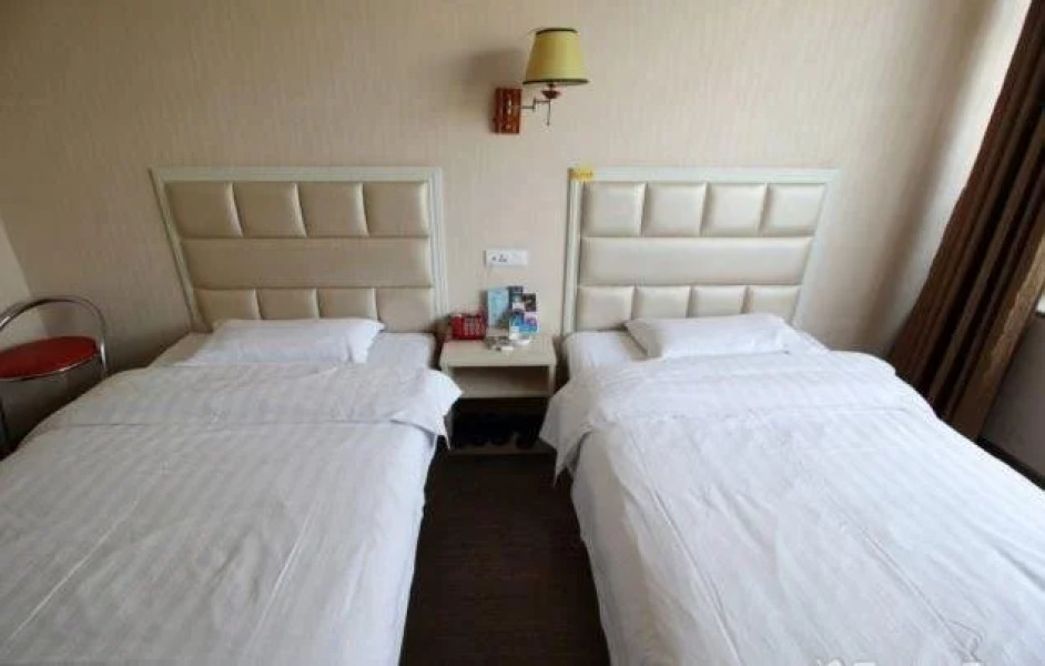 Xingrui Chain Hotel Kaifeng Tongxu Wenwei Road