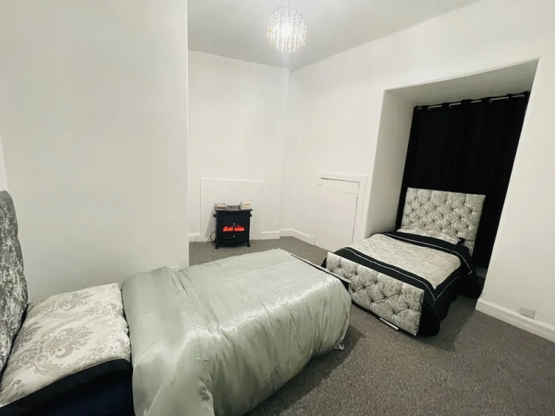 Luxury 3 Bedrooms Entire Flat - Self Check in & Check out