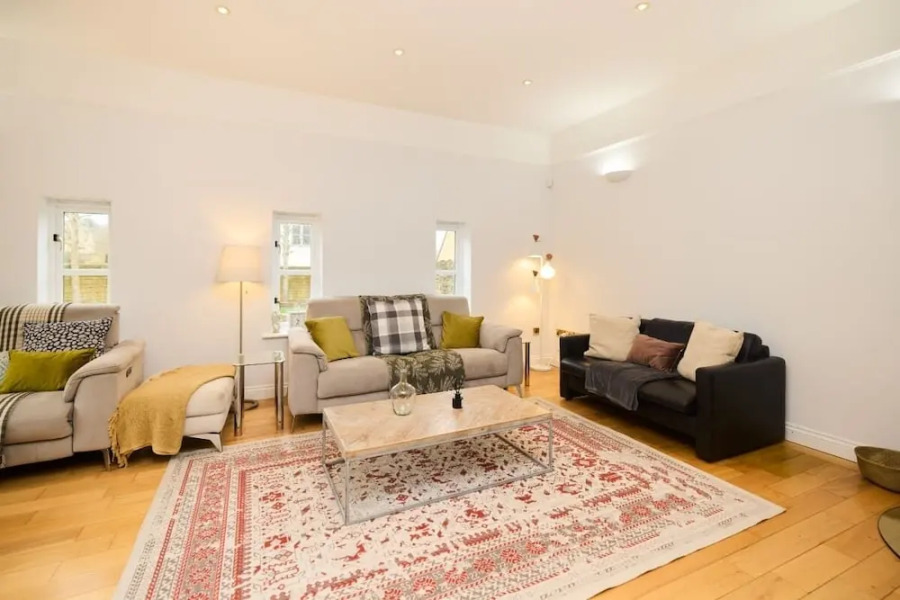 The Bourton-on-the-water Place - Lovely 5bdr House With Parking + Garden