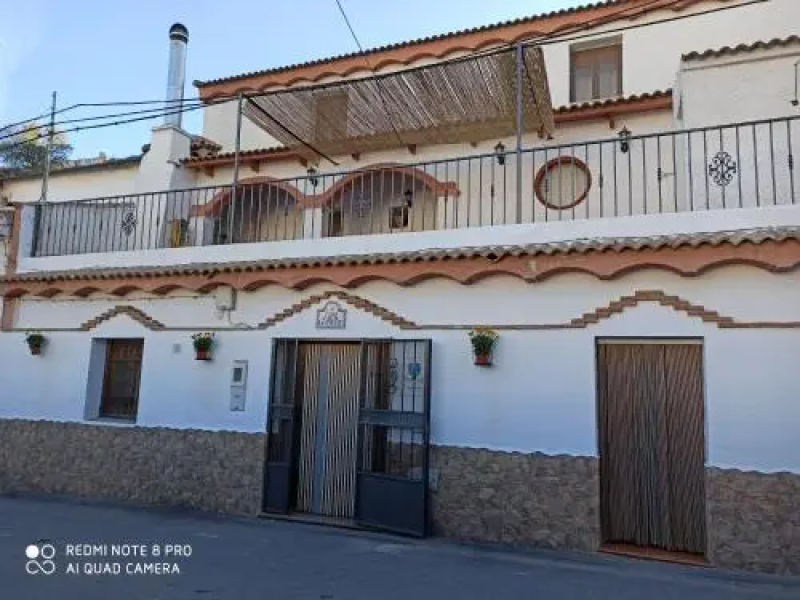 Casa Cueva La Fuente