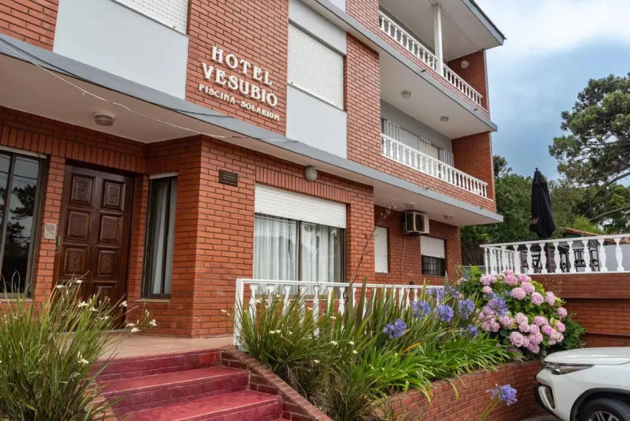 Hotel Vesubio I