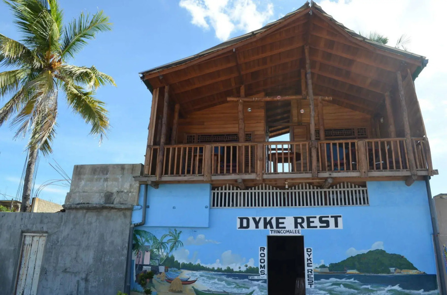 Dyke rest