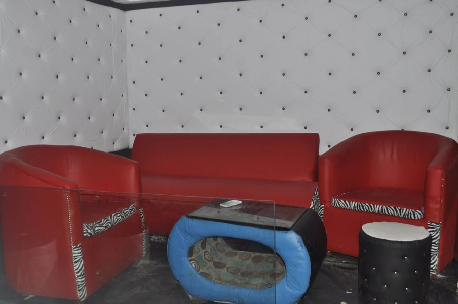 Hotel La Polilla Bar and Restaurant