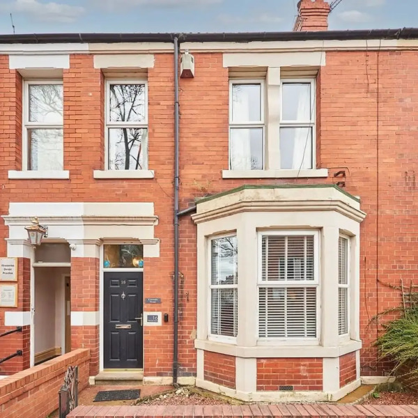 Host Stay Kittiwake House