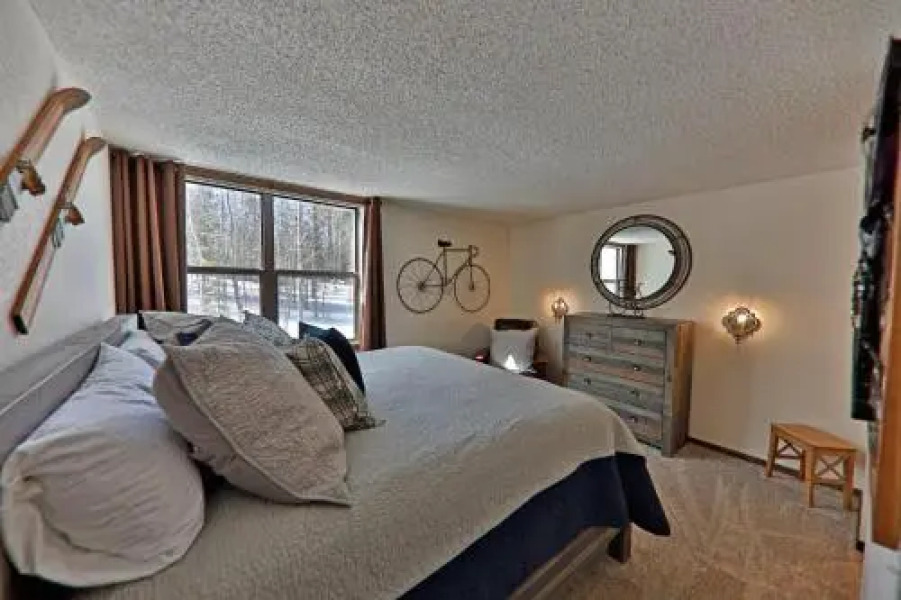 Snowblaze A14 2 Bedrooms 2 Bathrooms Condo