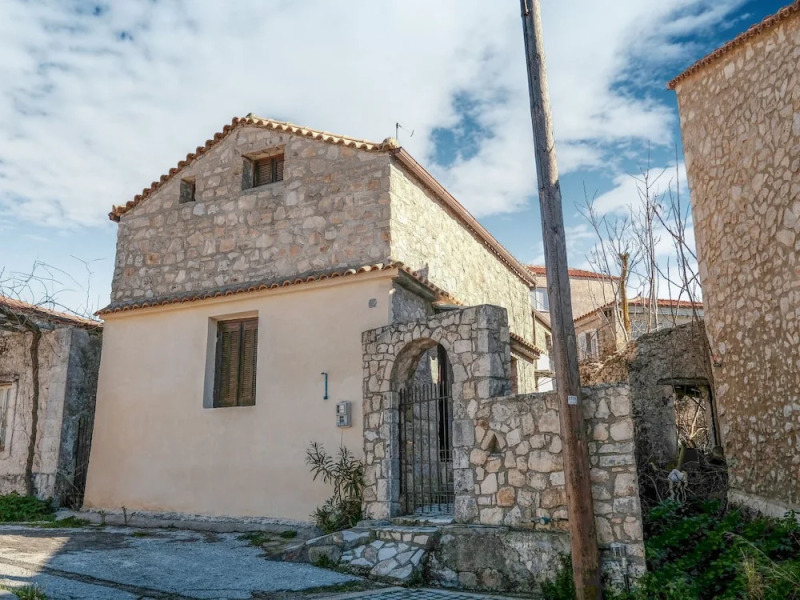 Elegant Holiday Home in Volimes With Near the Sea