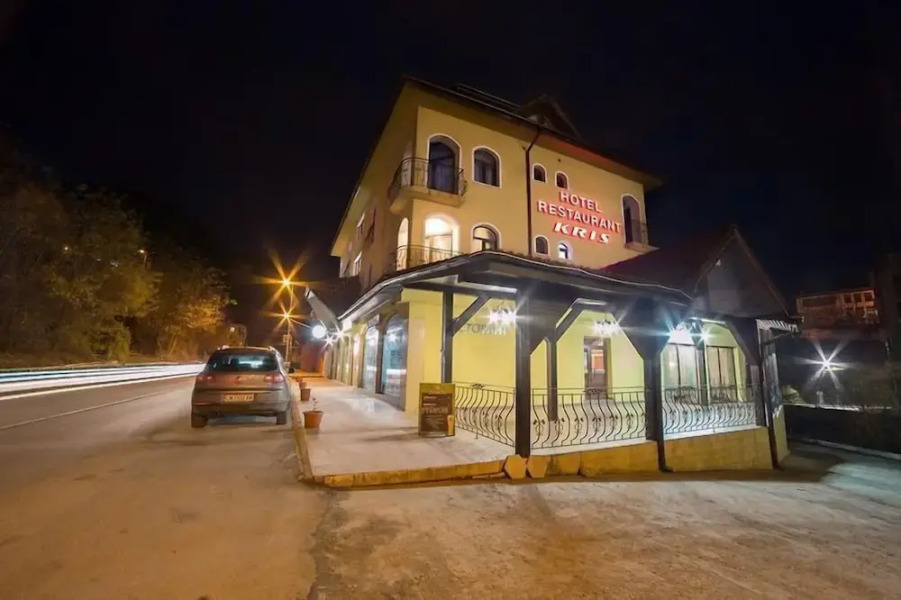 Kris Hotel