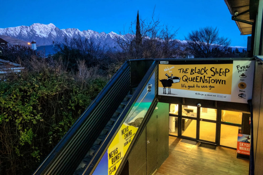 The Black Sheep Backpackers