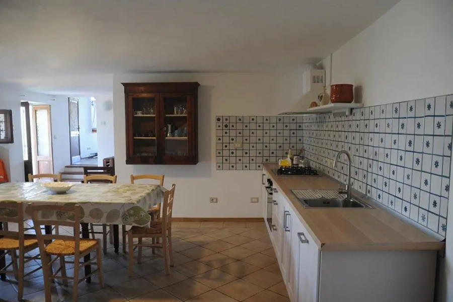 Tra Gli Olivi E La Riviera Del Conero