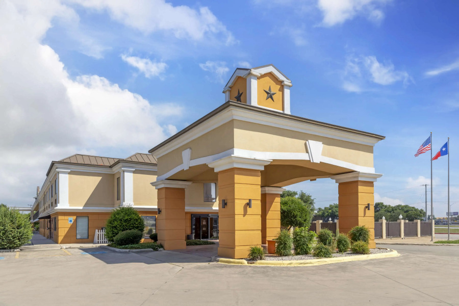 Best Western Inn & Suites