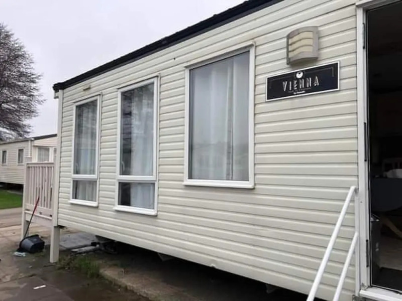 8 Berth Caravan at Manor Park Hunstanton Free Wifi