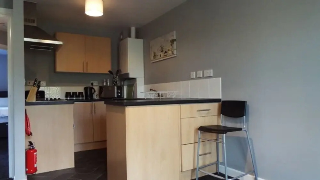 Pullman House Apt 10; 2nd Flr