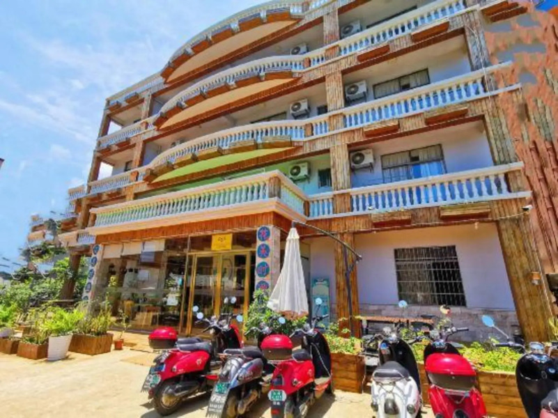 Feronia Hotel (Beihai Weizhou Island)
