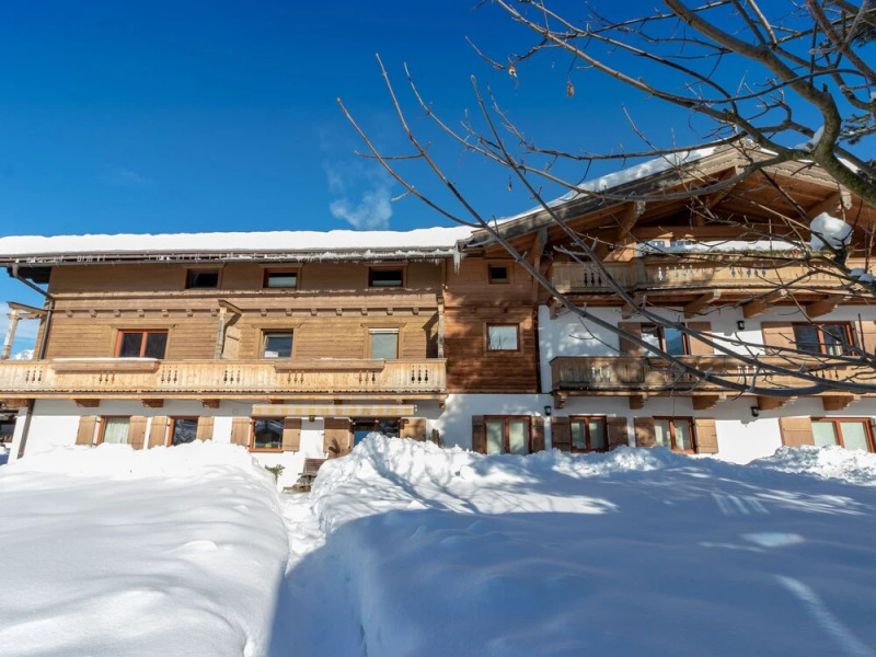 Spacious Apartment In Kitzbuhel With Balcony