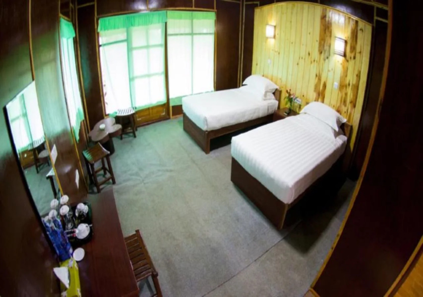 The Floral Breeze Hotel Mt.Victoria