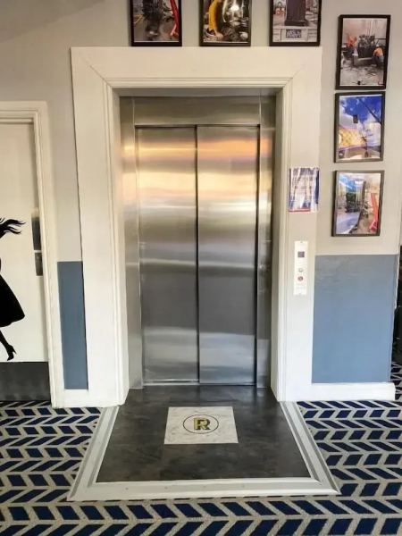 Romano's Hotel