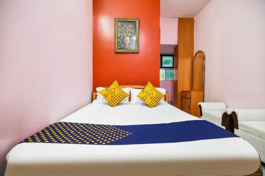 Hotel Midtown by OYO Rooms