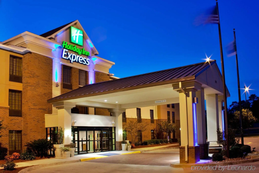 Holiday Inn Express & Suites Sulphur (Lake Charles) by IHG