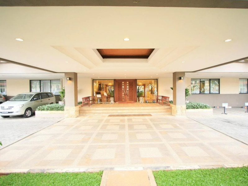 Puri KIIC Golf View Hotel