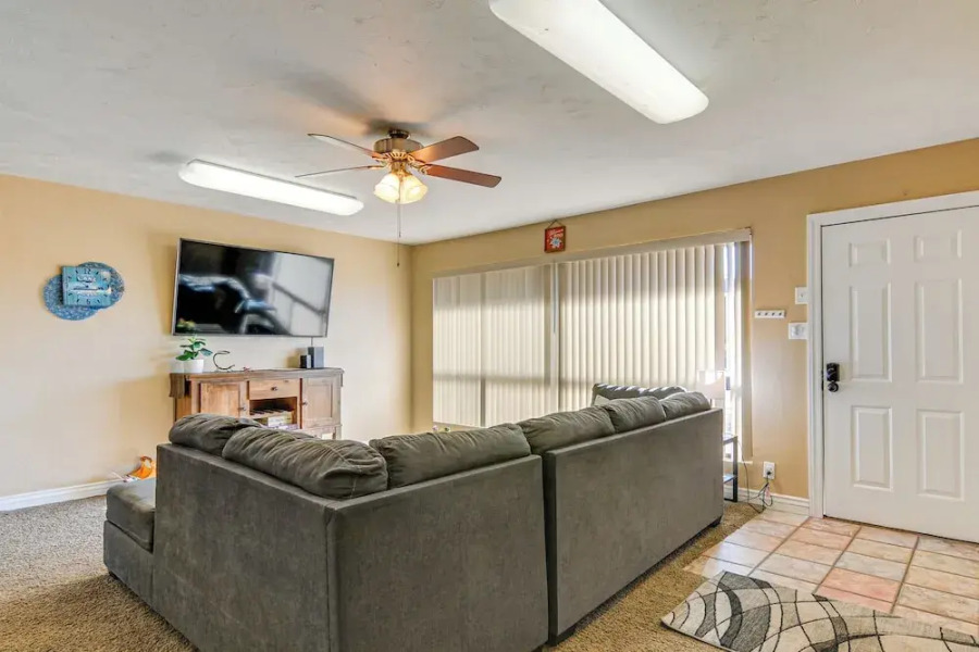 3 Mi to Glen Canyon Dam: Home w/ Fenced Yard