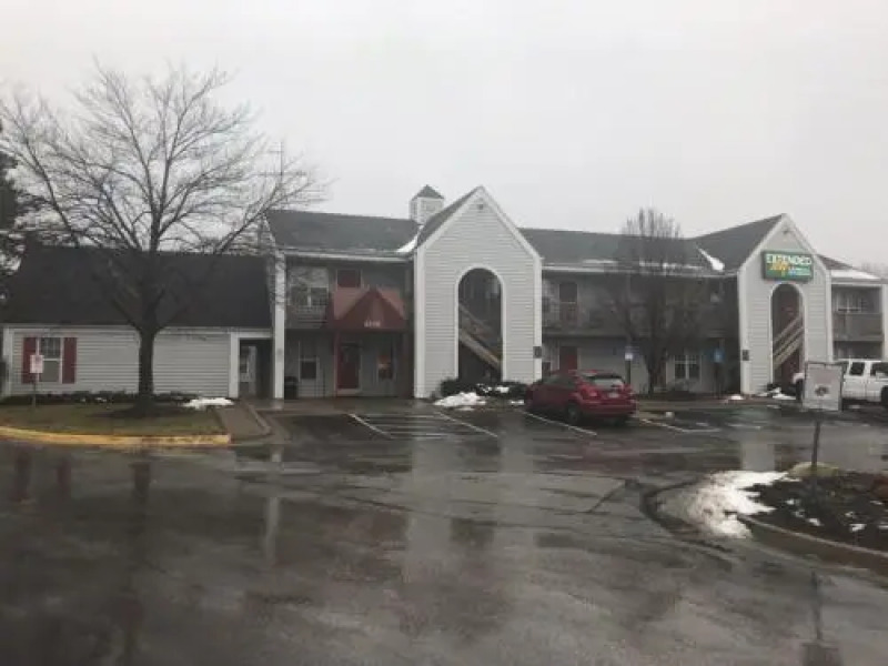 Crossland Economy Studios - Kansas City - Lenexa - 95th St.