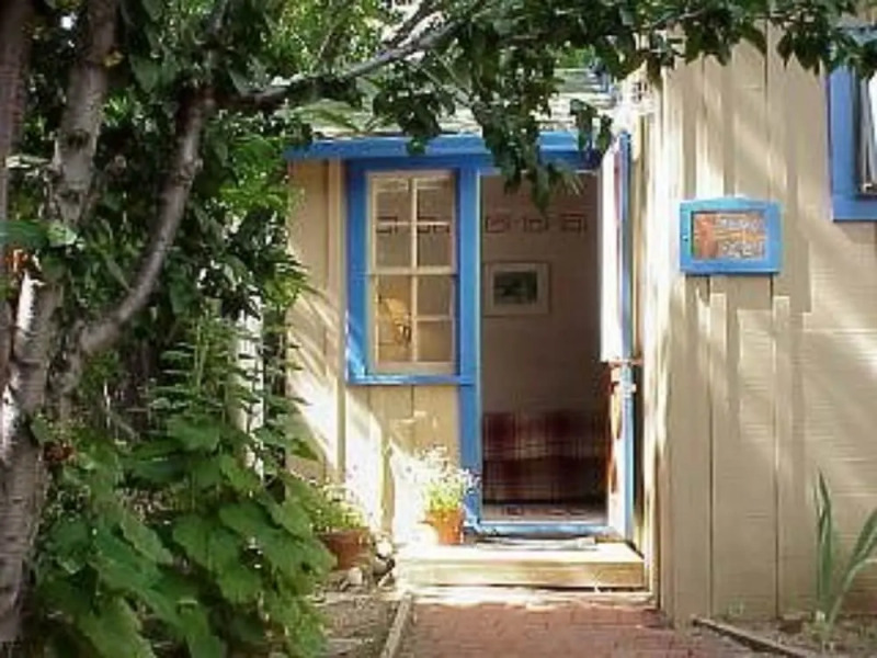 American Artists Gallery House B & B