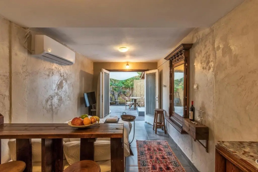 הבית החום בערבה יחידה זוגית