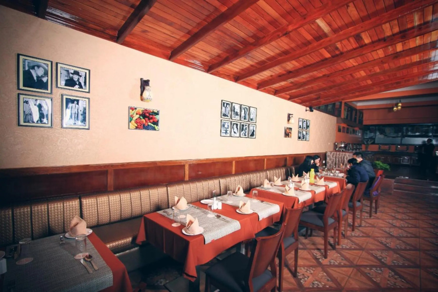 Yarlam Portico Resort