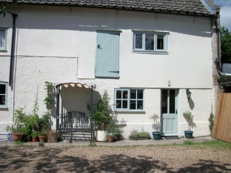 The Walnuts Country House