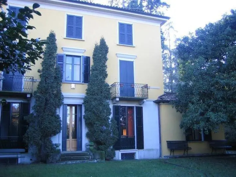 Villa con Giardino