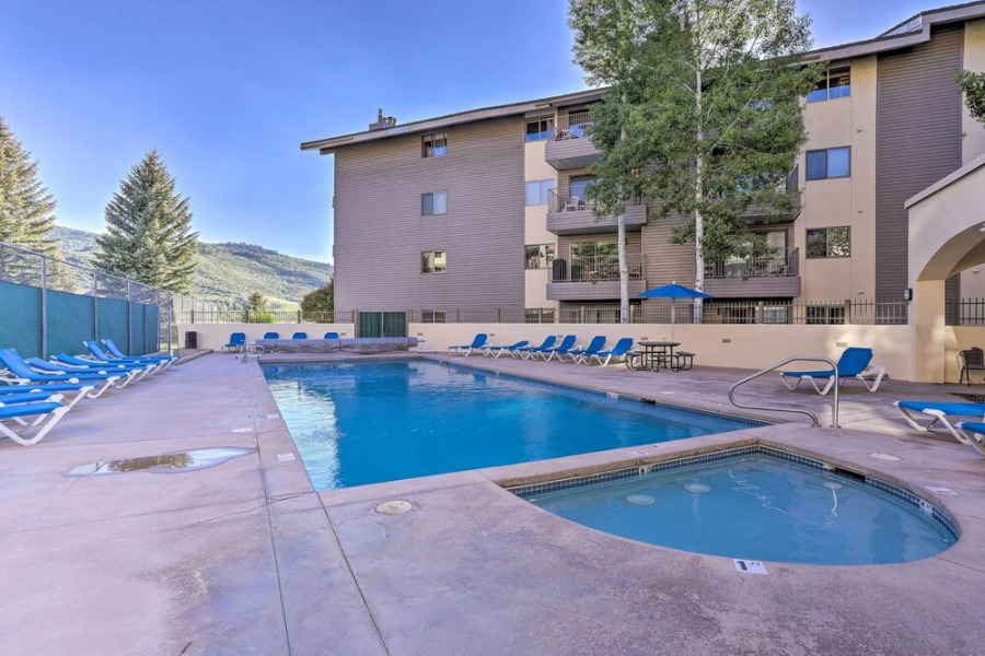 Upscale Avon Condo w/ Balcony & Mountain View!