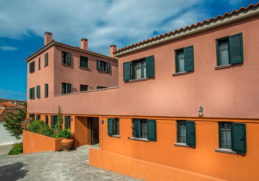 The Varos Residences Hotel