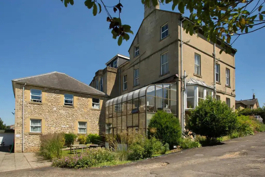 Wentworth House Hotel